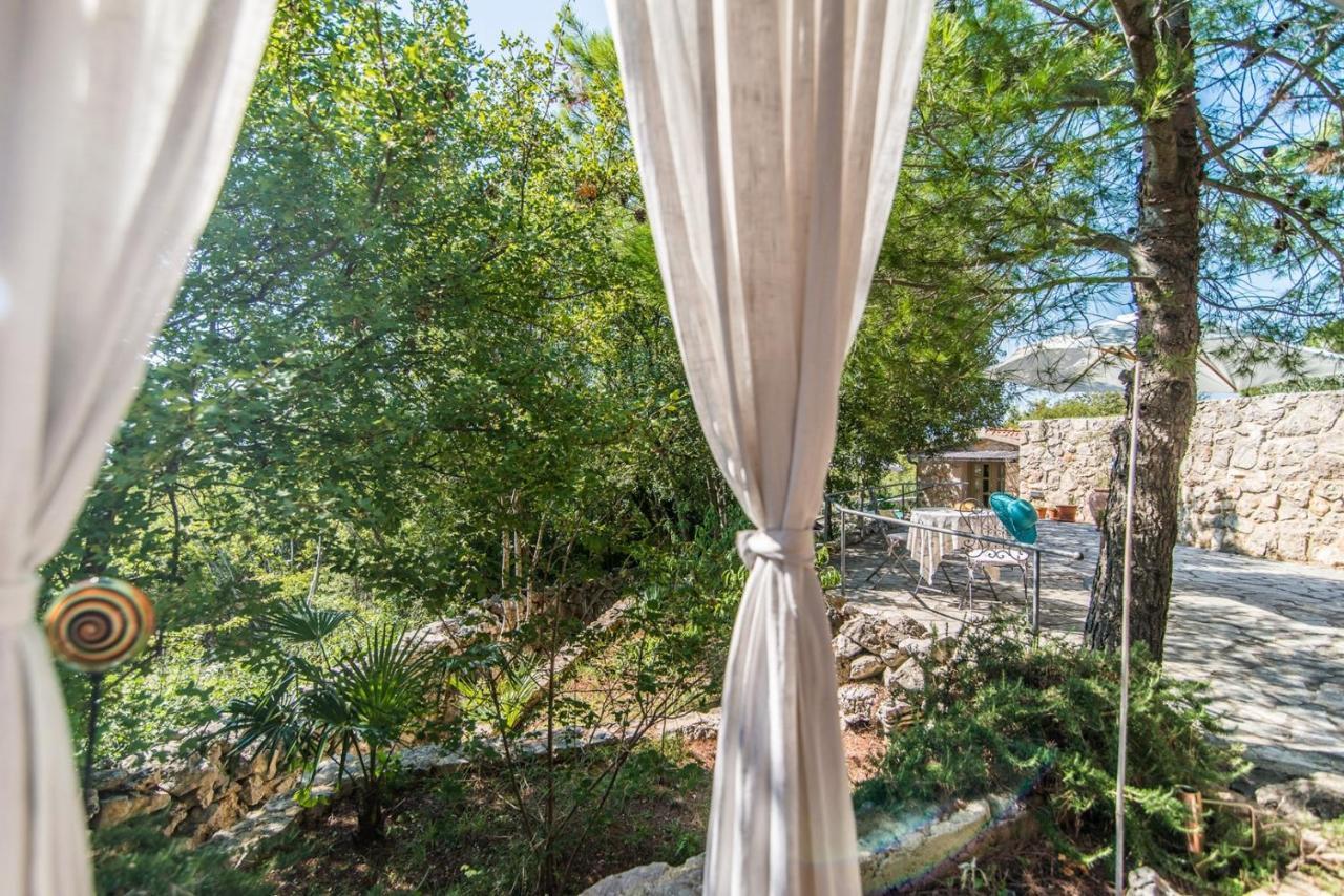 Villa Menta 2 2445 Malinska Buitenkant foto