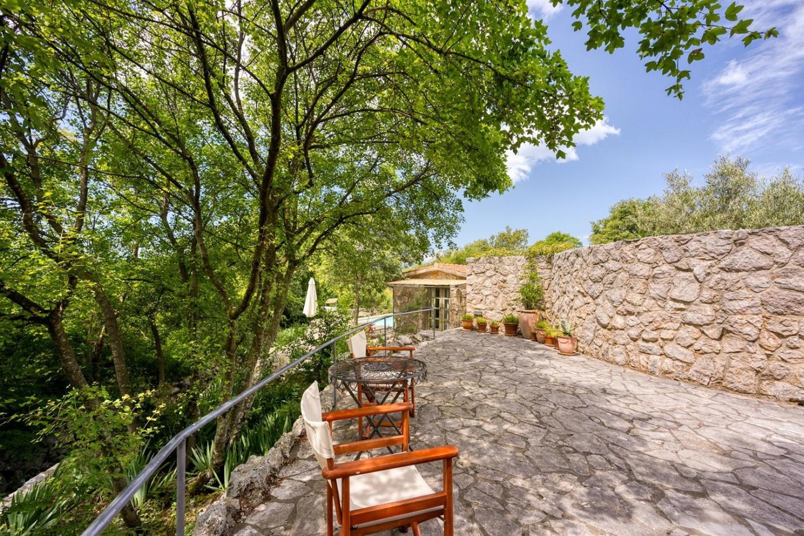 Villa Menta 2 2445 Malinska Buitenkant foto